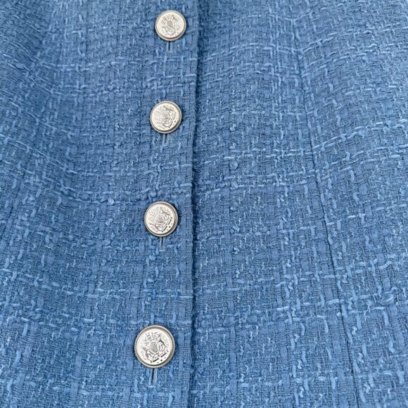 Veronica Beard Tweed Mini Skirt Sz 4 Blue Decorative Crest Button Down - Picture 7 of 9